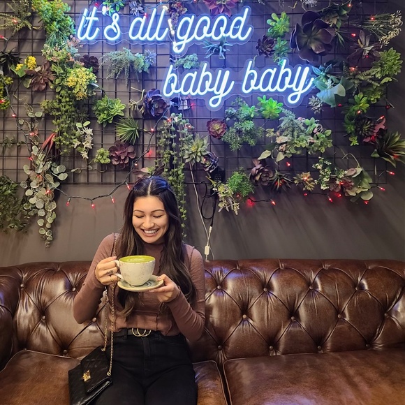 Urban Outfitters BDG Long Sleeve - Picture 5 of 5